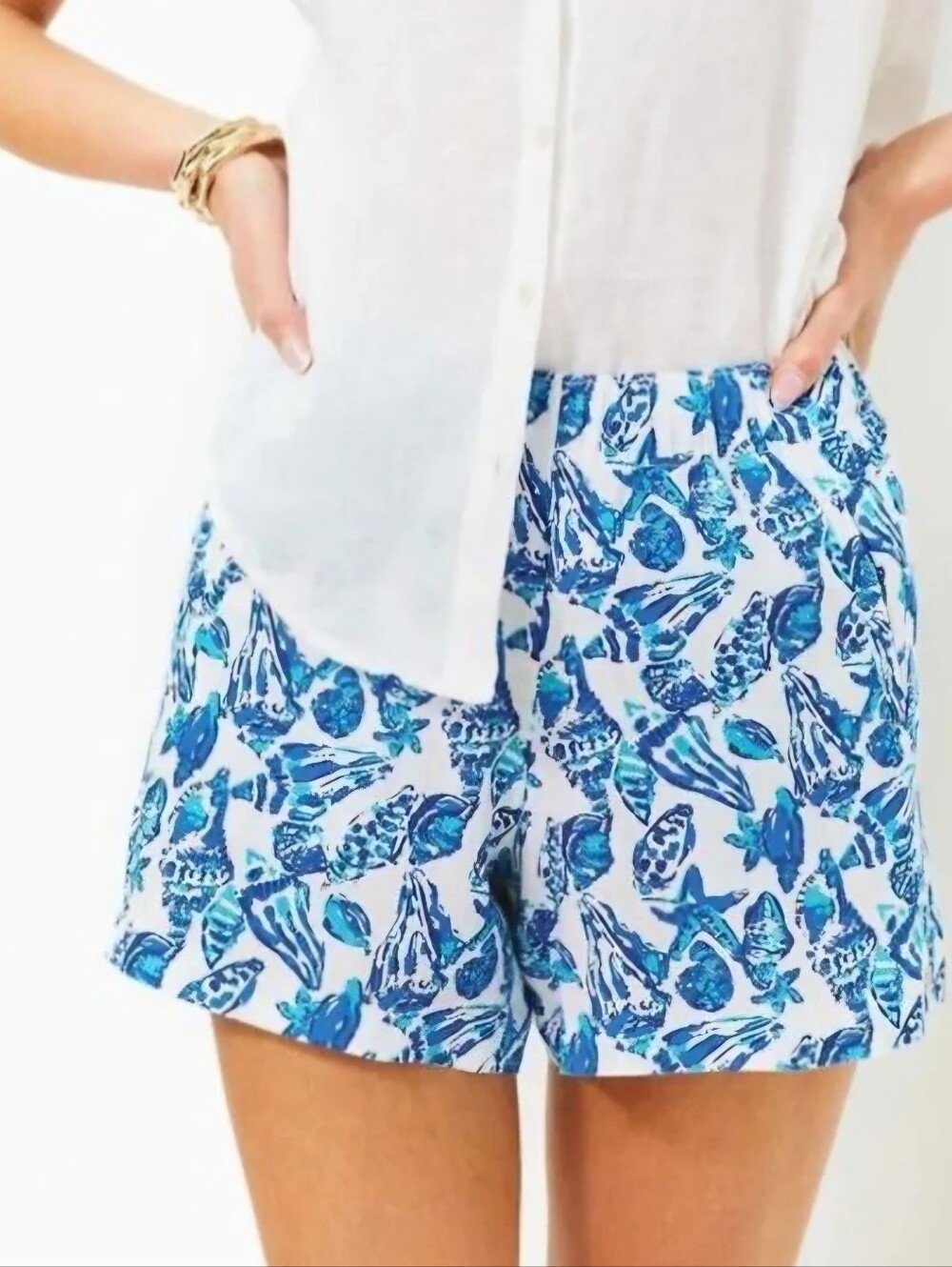 Lilly Pulitzer White Shorts with Blue Shell Print